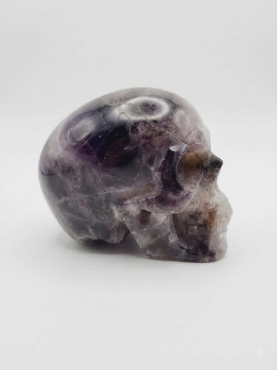Crâne en Quartz Fumé & Inclusions d’Améthyste