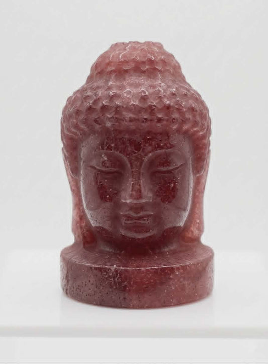Bouddha en Quartz Fraise – Douceur du Cœur & Méditation Sacrée